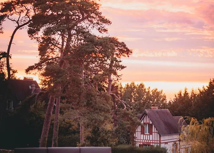 Jeanne Апартаменты Крикебёф