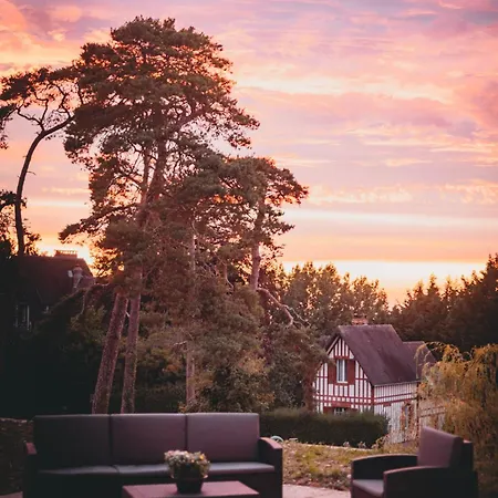 Jeanne アパート Cricquebœuf